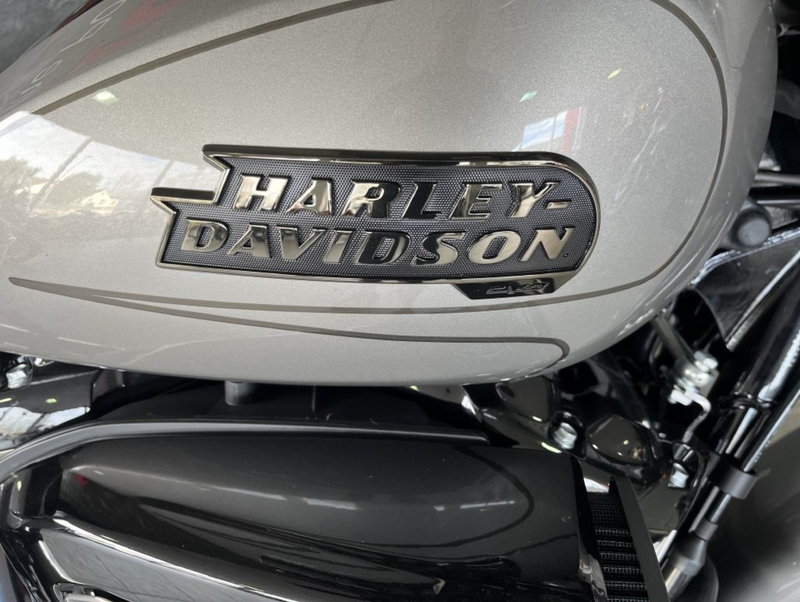 2023 Harley Davidson CVO Street Glide : Stock