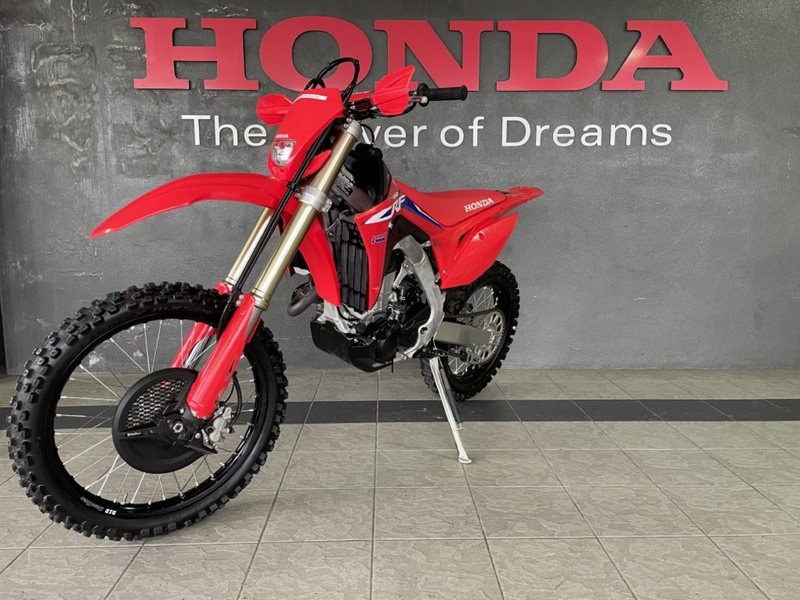 2022 Honda CRF450XN: Stock