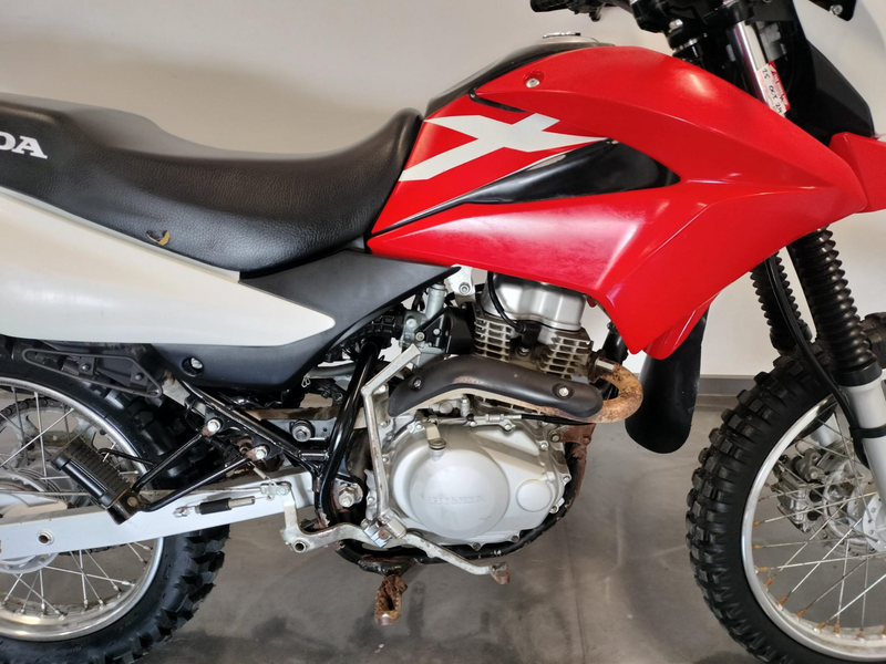 2022 Honda XR150LEKJ