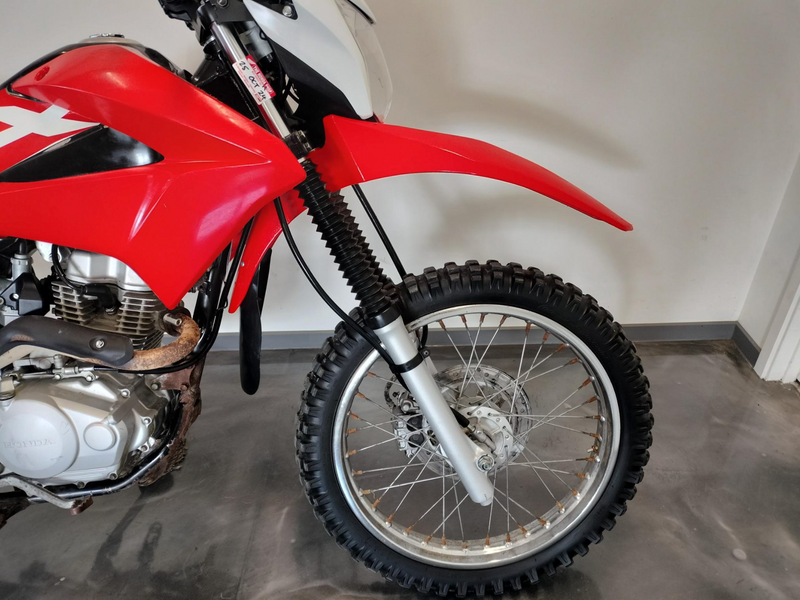 2022 Honda XR150LEKJ