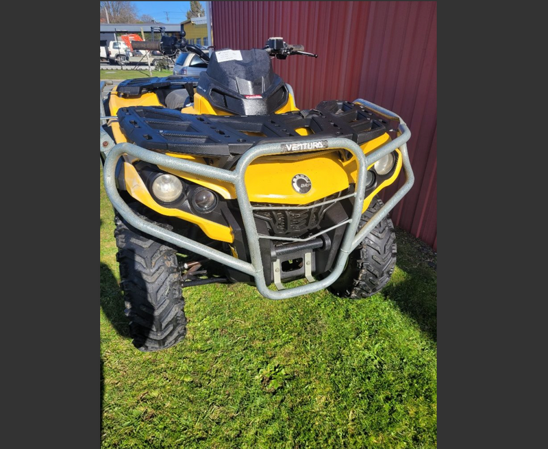 2015 Can-Am Outlander 500: Stock