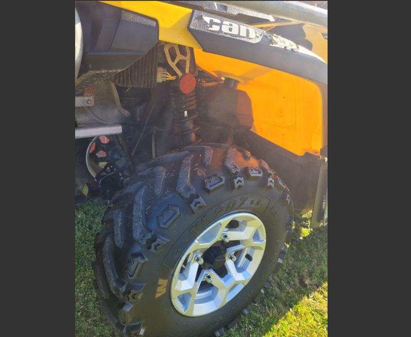 2015 Can-Am Outlander 500: Stock