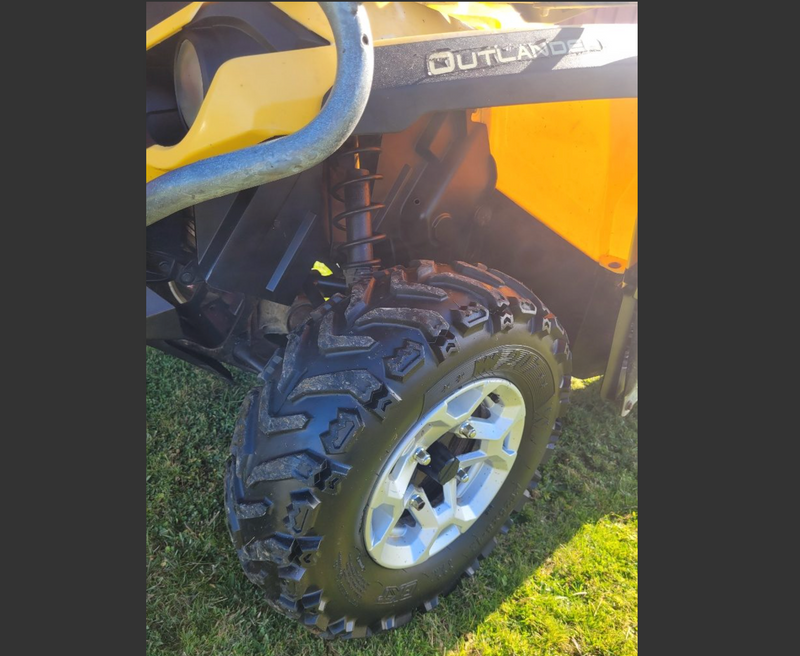 2015 Can-Am Outlander 500: Stock