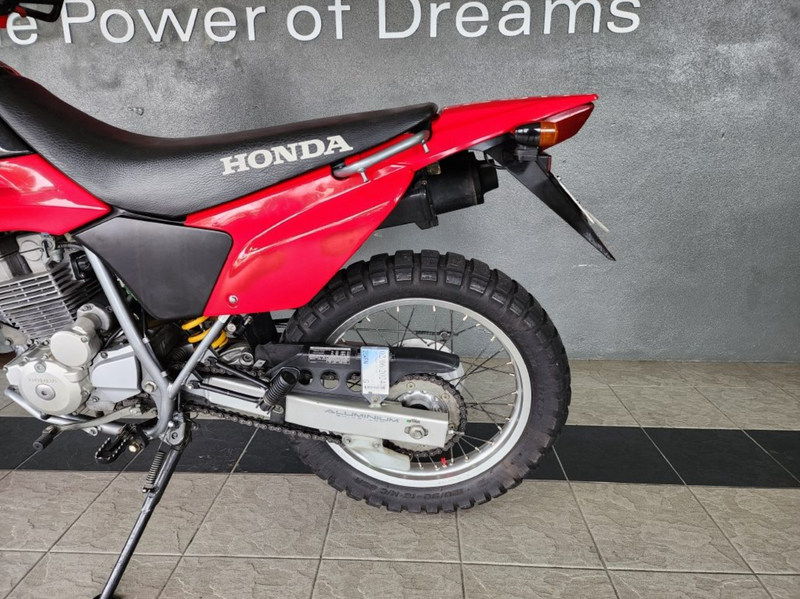 2004 Honda XR250 Tornado : Stock