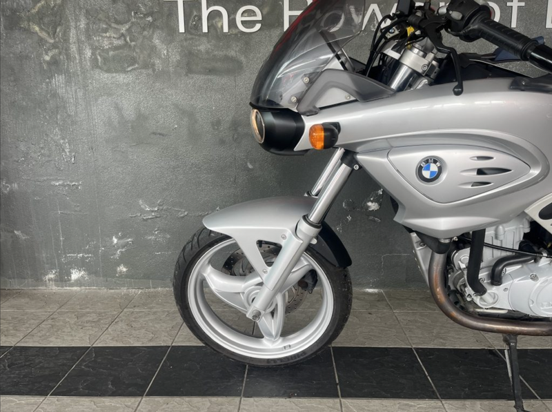 2001 BMW F650CS : Stock