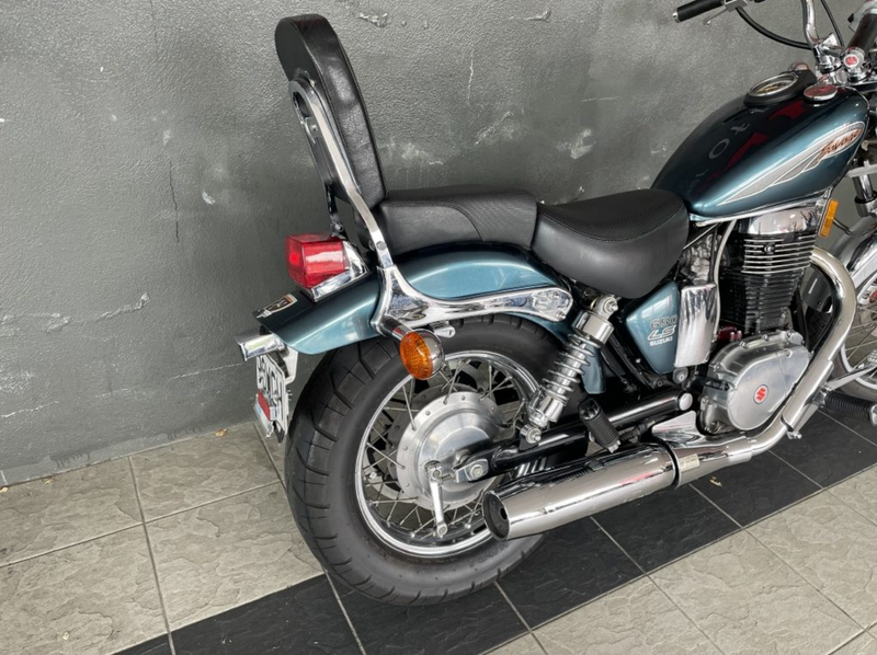 2003 Suzuki LS650 S40 Cruiser : Stock