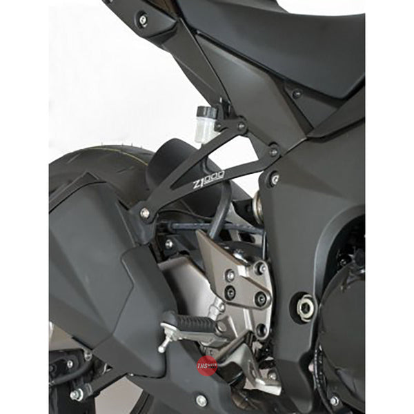 R&G Exhaust Hangers Kawasaki Z1000 10-, Z1000SX up to 2013 Black