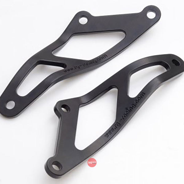 R&G Exhaust Hangers Aprilia RSV 04 Black