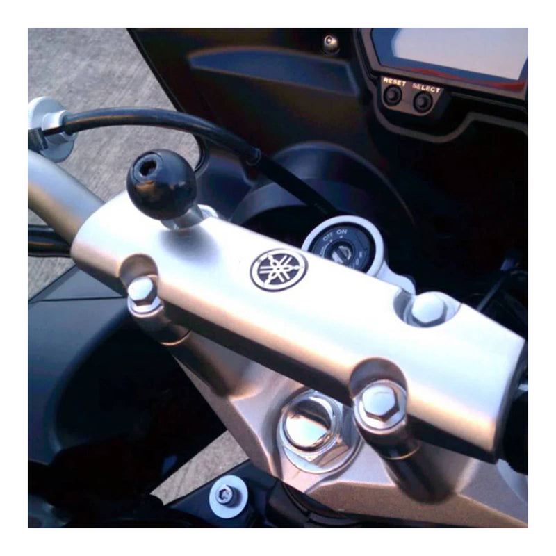 RAM MOTORCYCLE HANDLEBAR CLAMP BASE WITH M8 BOLTS (Retail Packaging)